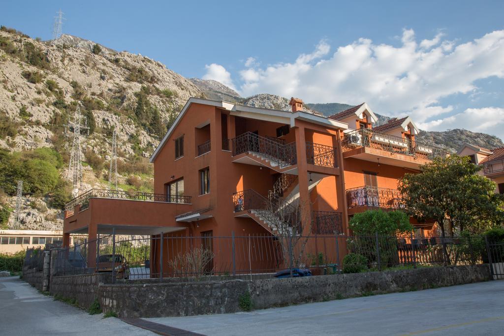 Apartment Atina Cattaro Esterno foto