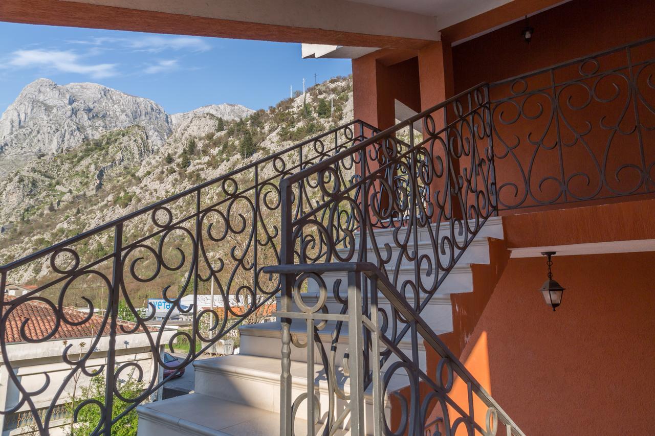 Apartment Atina Cattaro Esterno foto