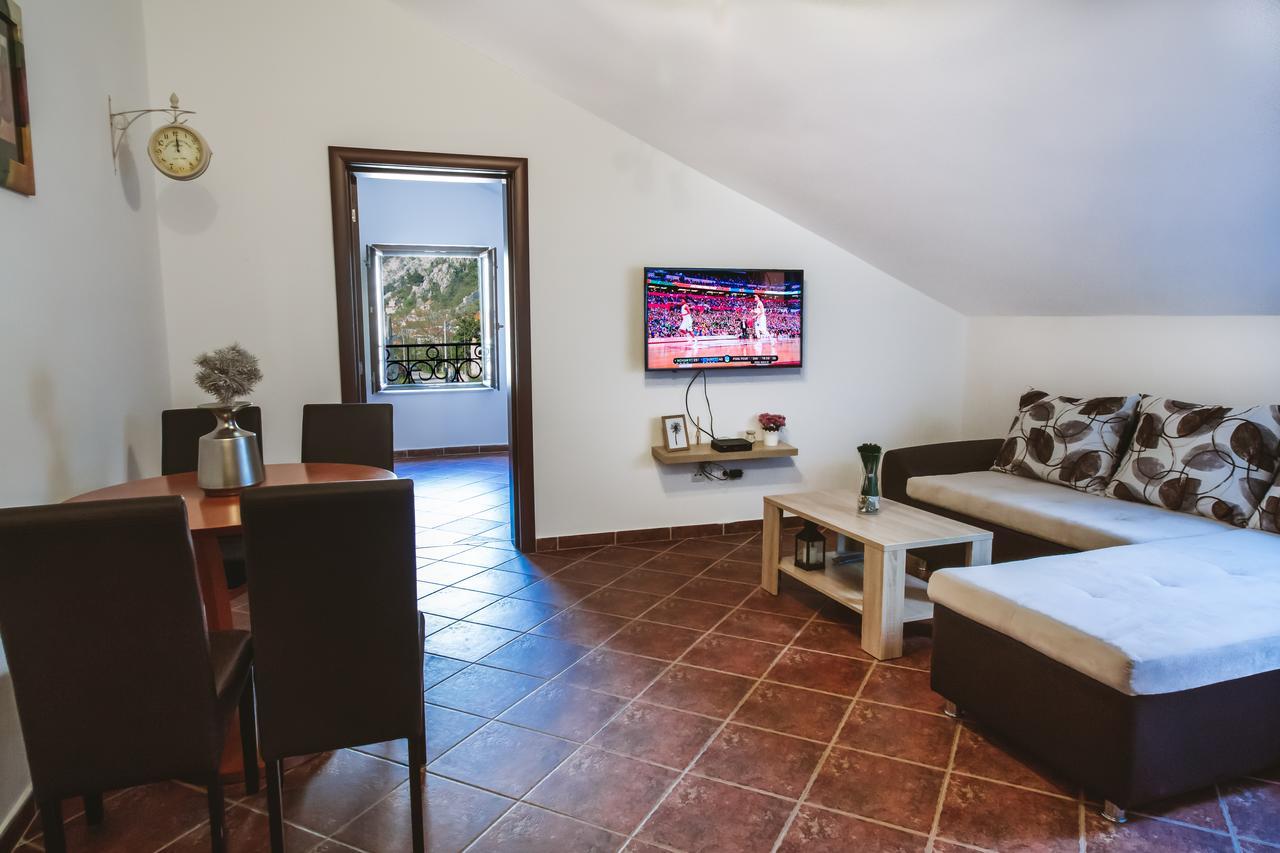 Apartment Atina Cattaro Esterno foto
